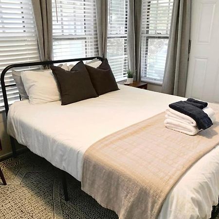 Private Room Downtown - 1 Bedroom 1Bath Lafayette Extérieur photo